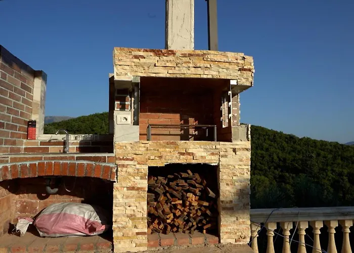 Villa Ndreca *