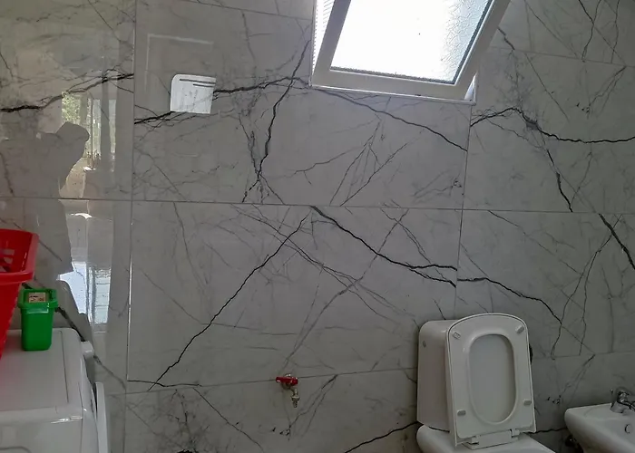 Ndreca 别墅 地拉那