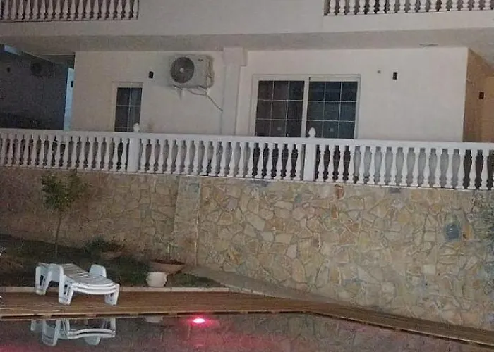 Villa Ndreca *