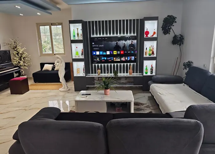 Villa Ndreca *